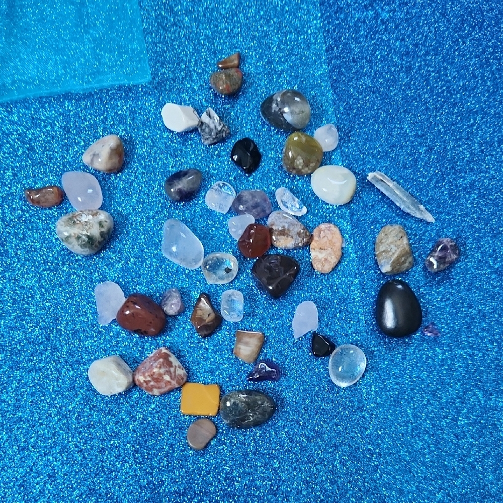 Assorted Gemstone Tumble Collection NwT